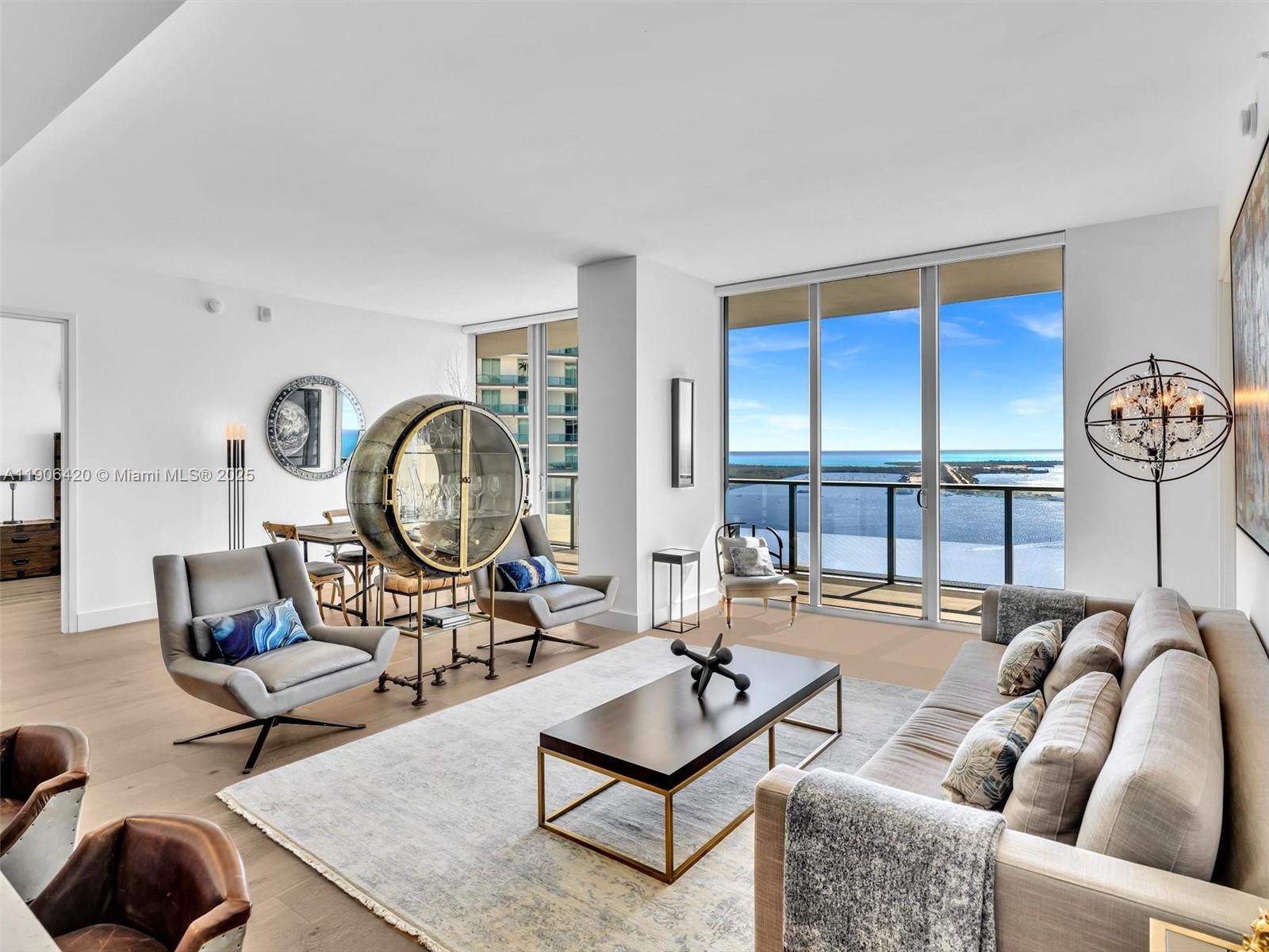 1300 Brickell Bay Dr #4202