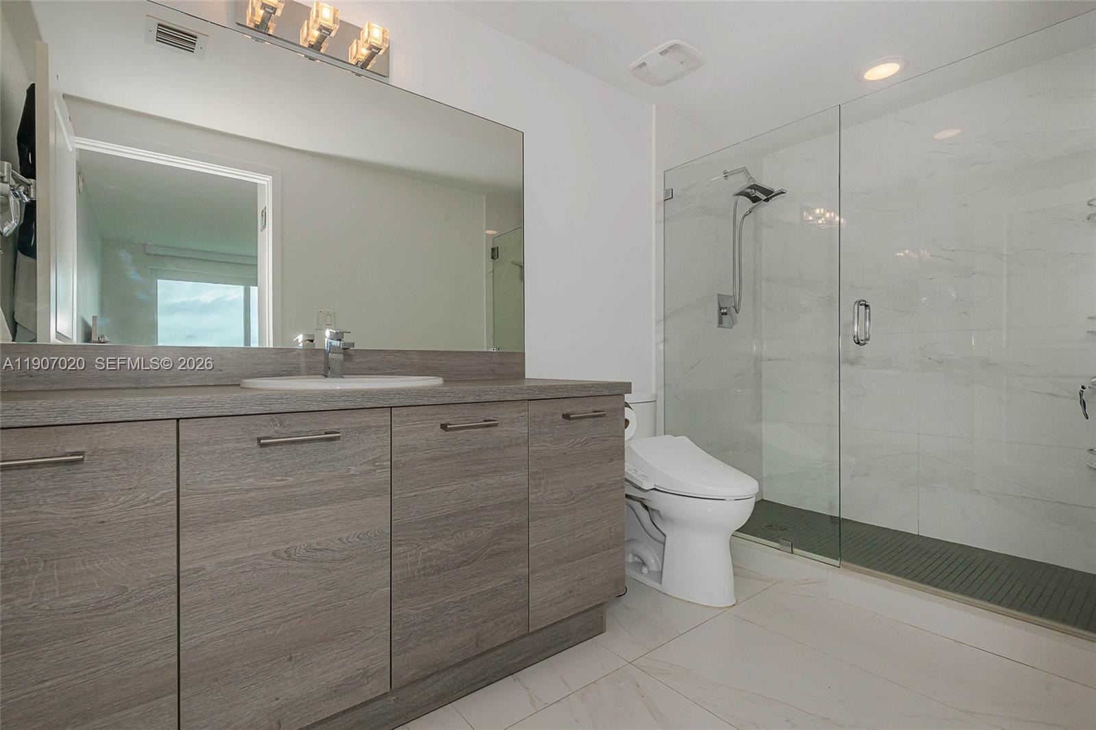 image 400 Sunny Isles16