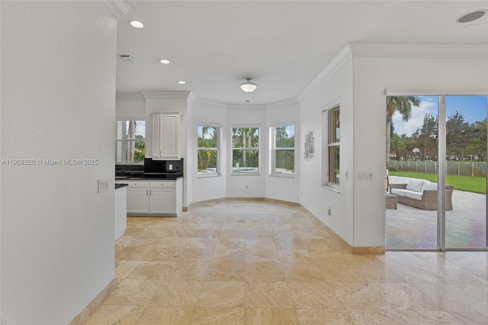 15852 SW 15th St Davie, FL 33326