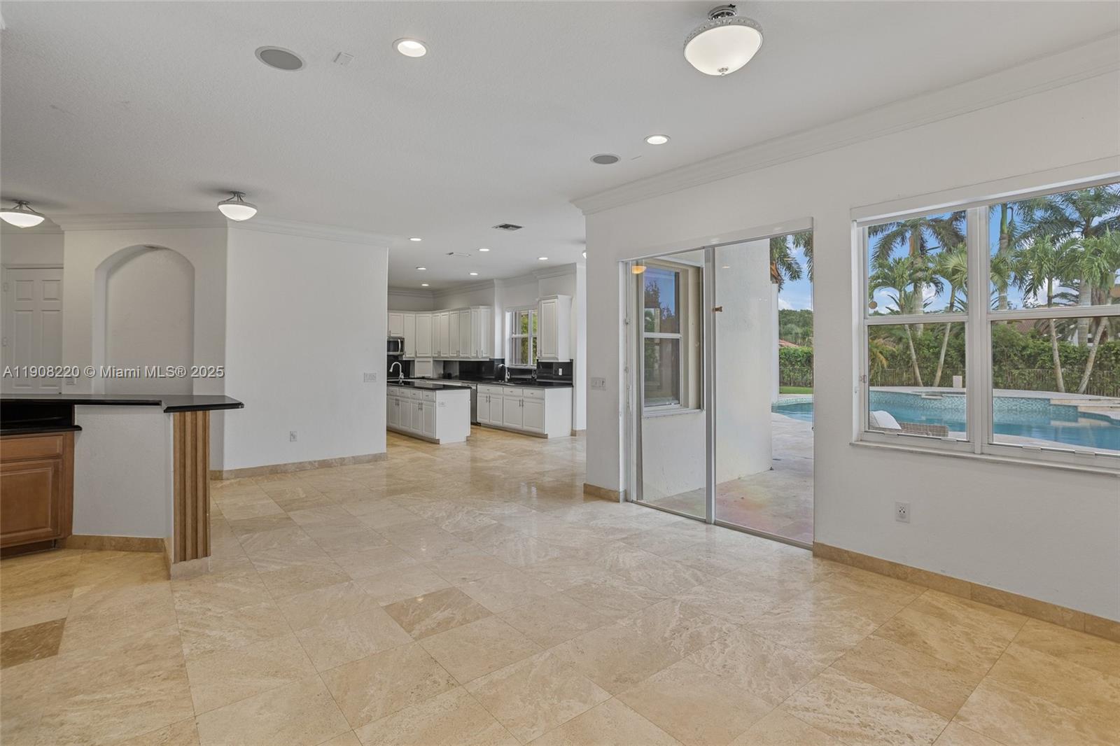 15852 SW 15th St Davie, FL 33326