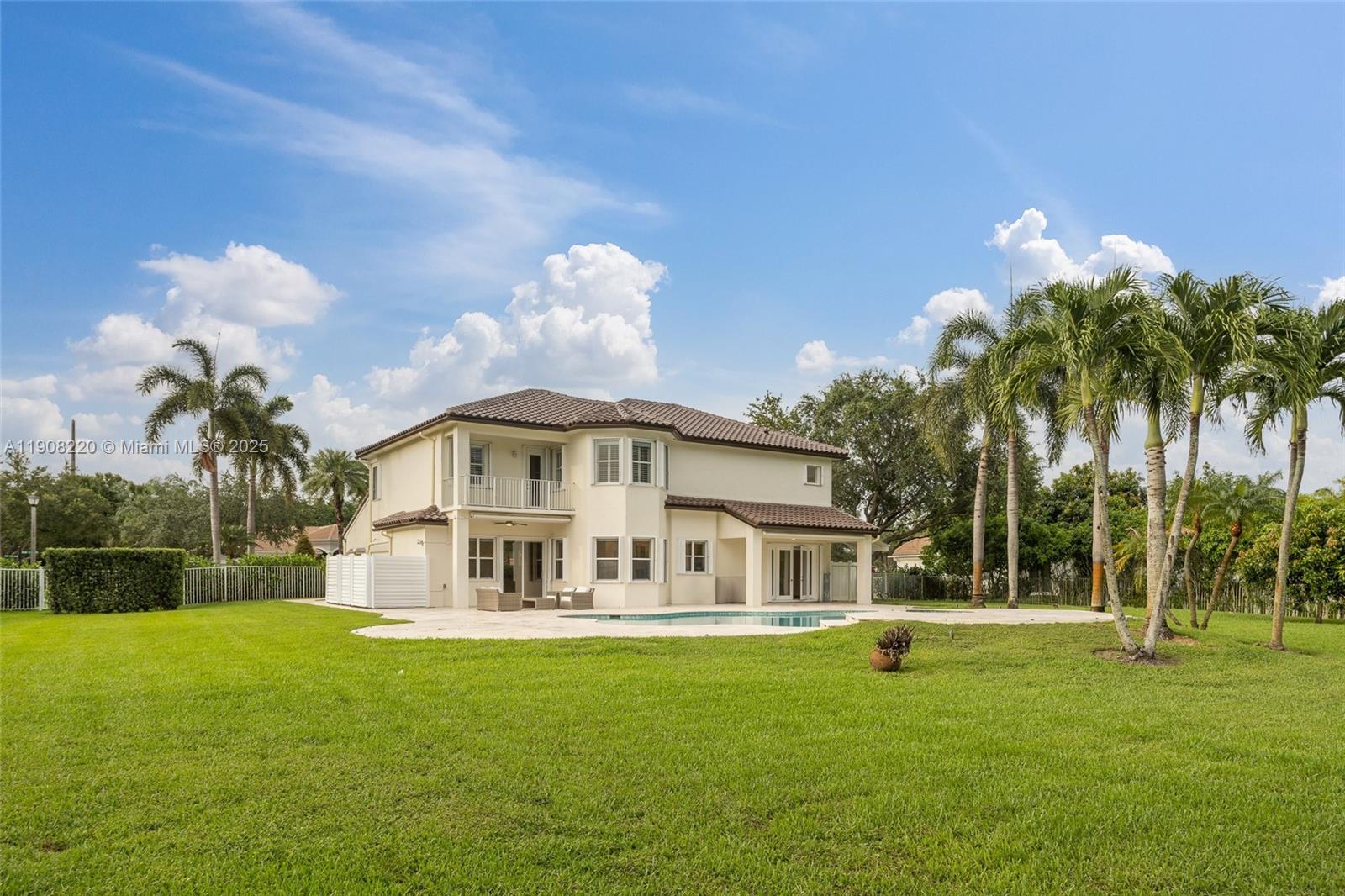 15852 SW 15th St Davie, FL 33326