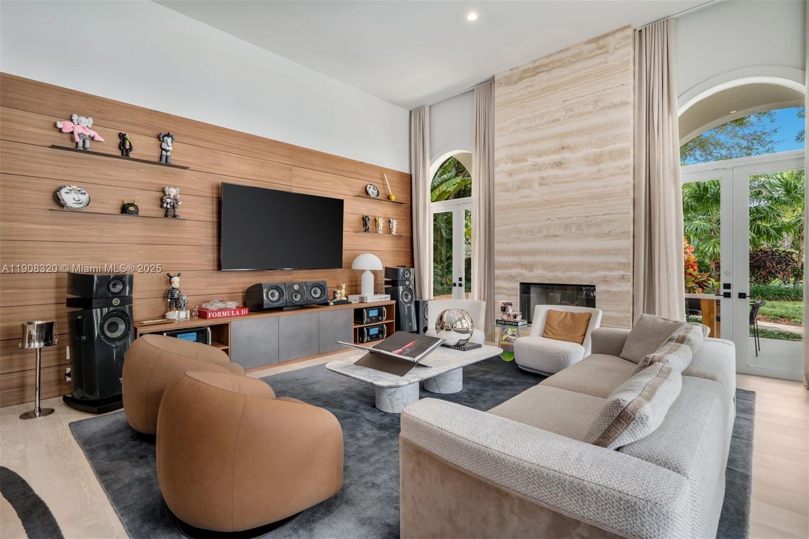 8900 SW 62nd Ct Pinecrest, FL 33156