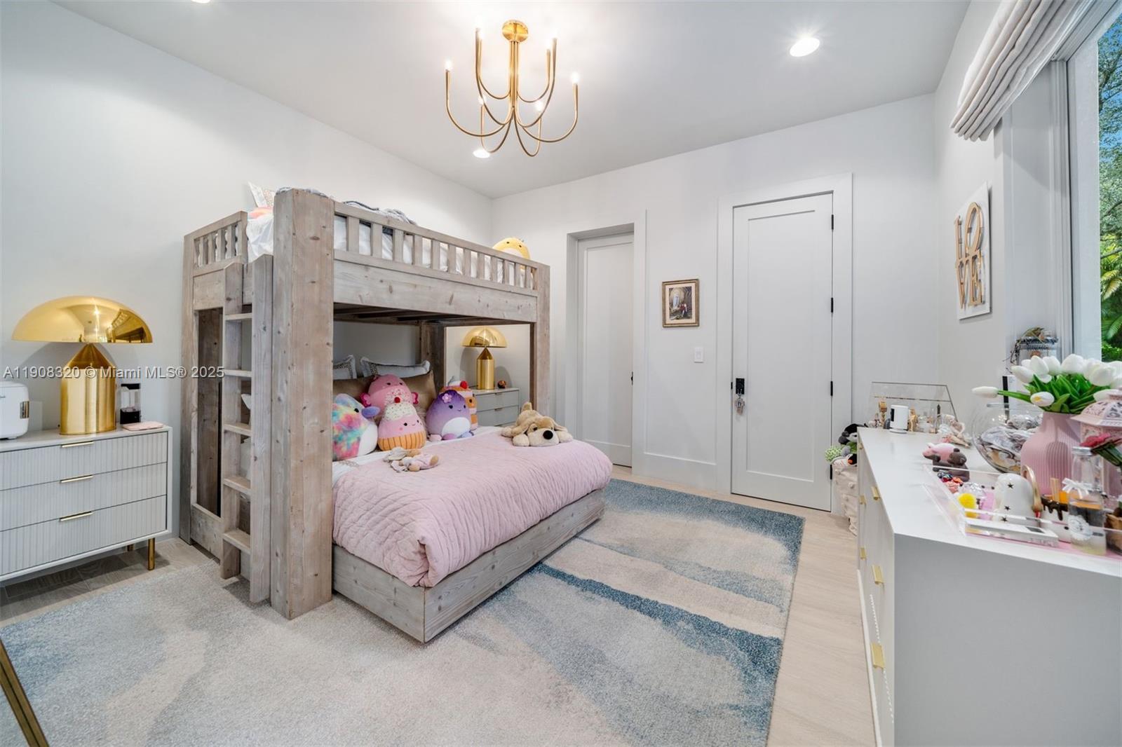 8900 SW 62nd Ct Pinecrest, FL 33156