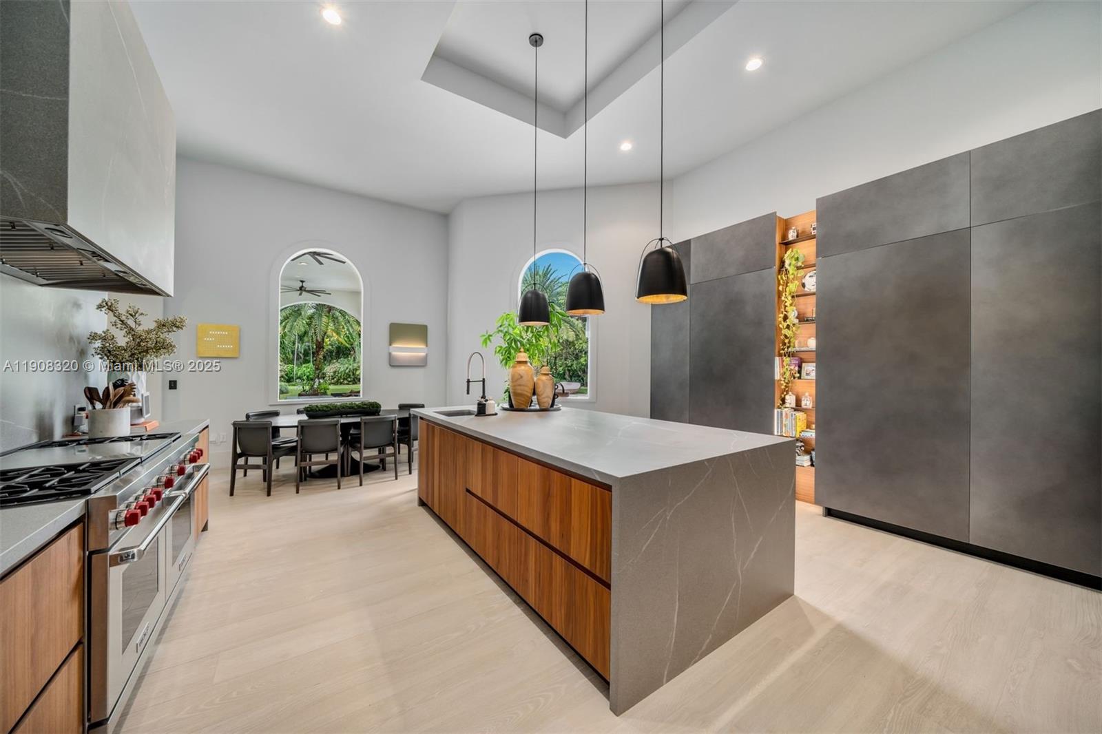 8900 SW 62nd Ct Pinecrest, FL 33156