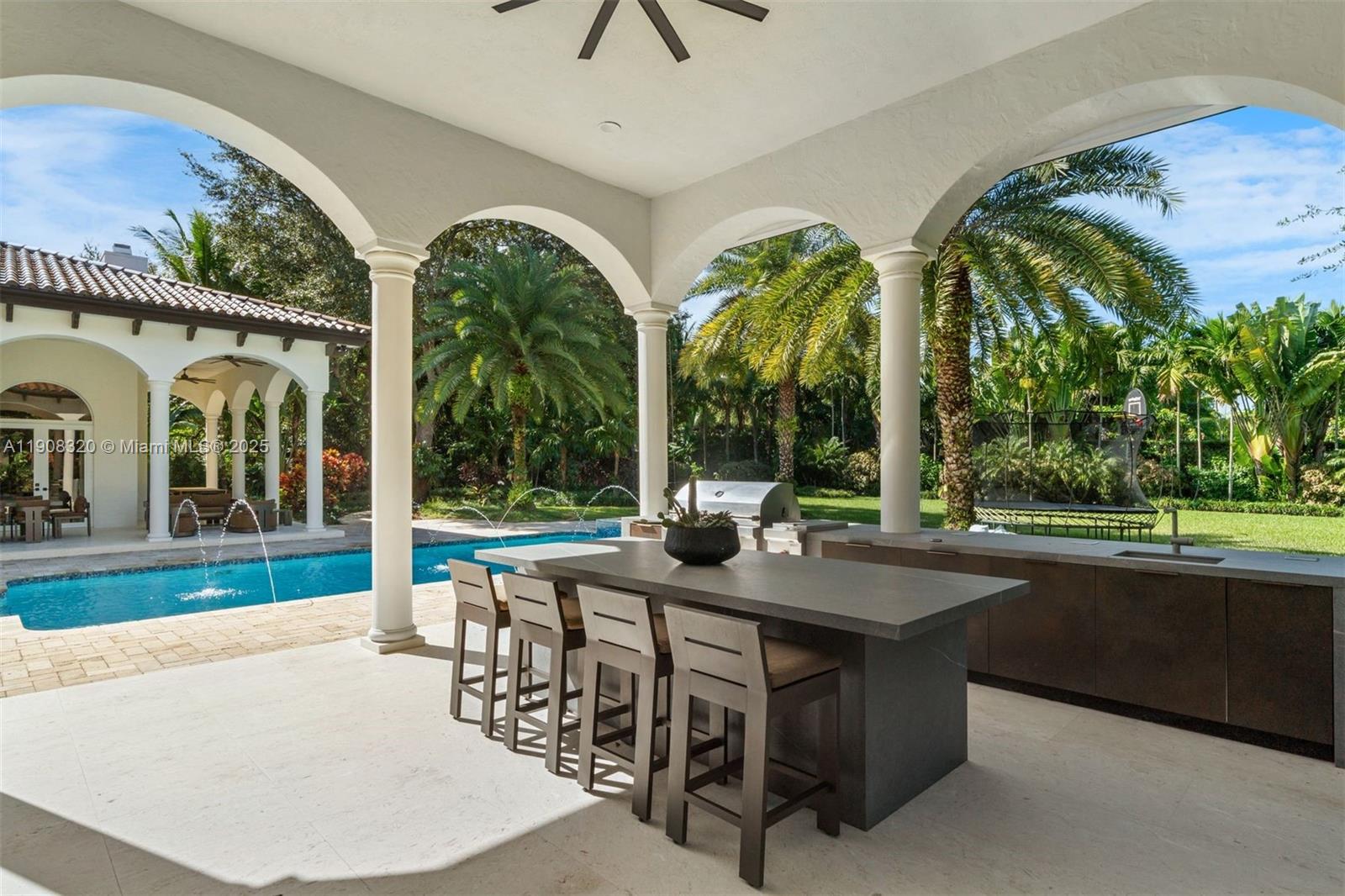 8900 SW 62nd Ct Pinecrest, FL 33156