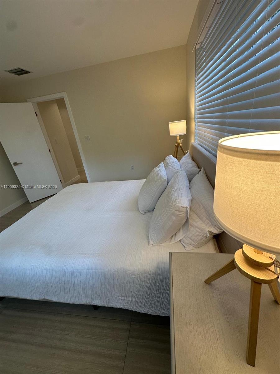 9464 Abbott Ave Surfside, FL 33154