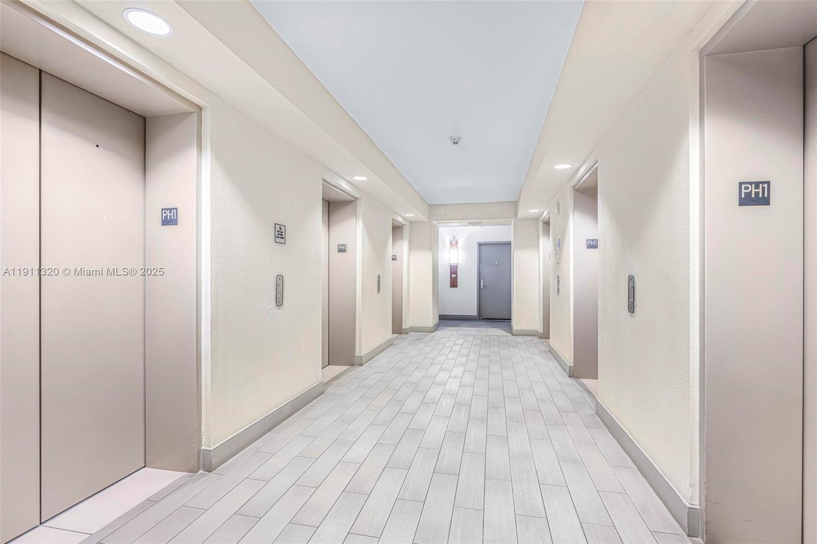 image Opera Tower Condo1