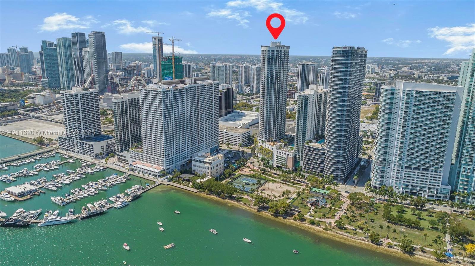 image Opera Tower Condo31