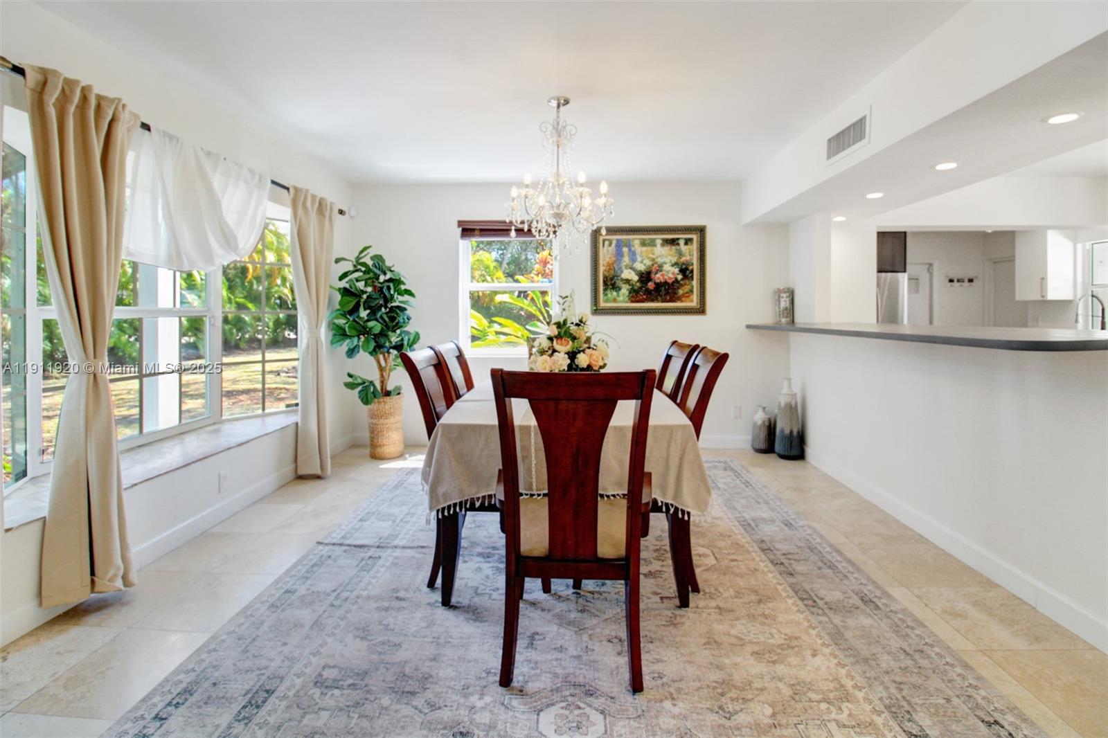 6900 SW 104th St Pinecrest, FL 33156