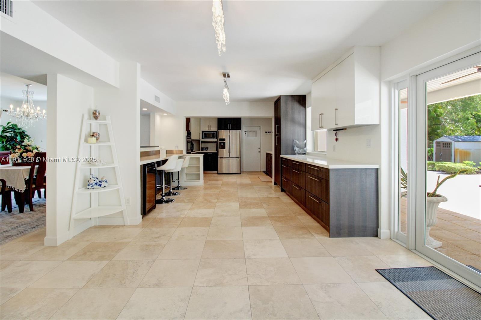 6900 SW 104th St Pinecrest, FL 33156