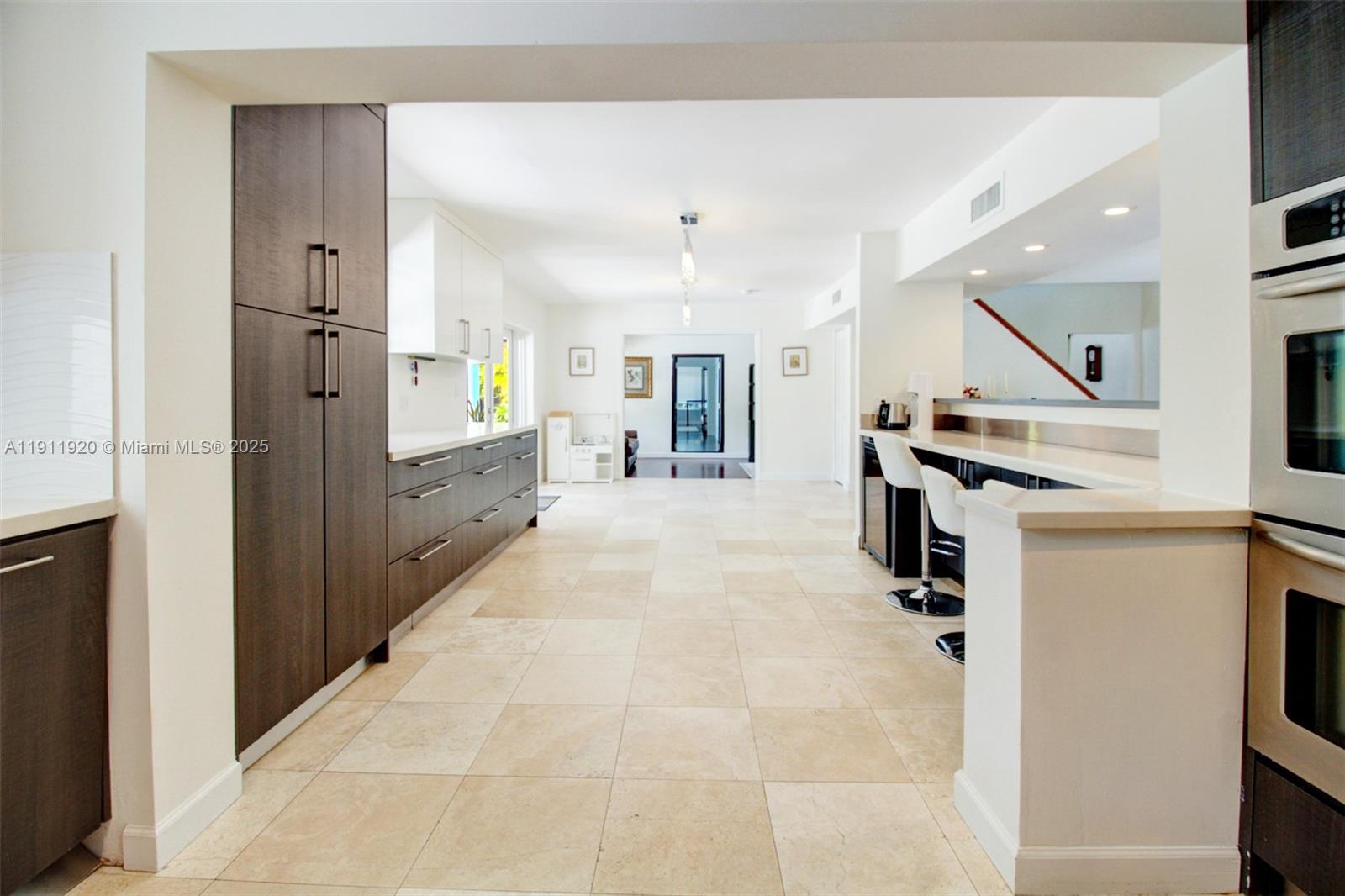 6900 SW 104th St Pinecrest, FL 33156