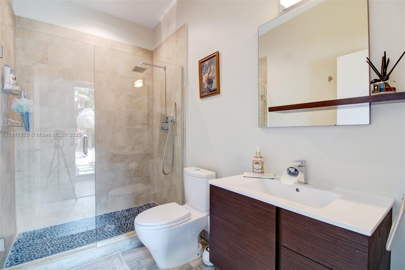 6900 SW 104th St Pinecrest, FL 33156