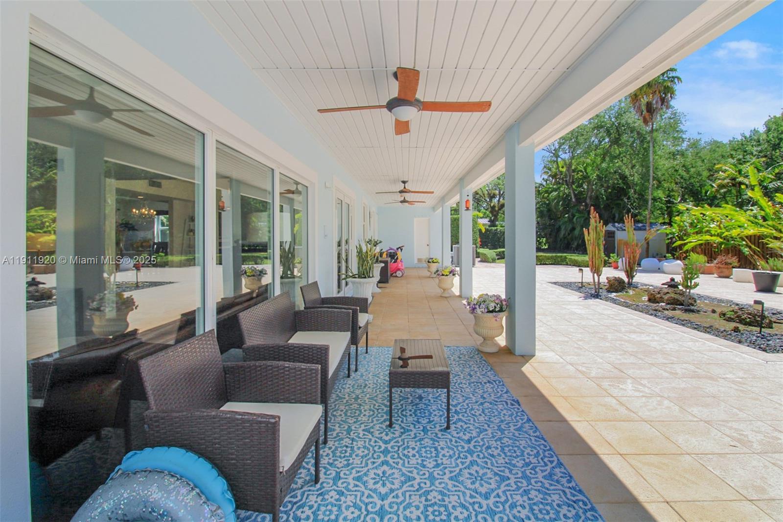 6900 SW 104th St Pinecrest, FL 33156