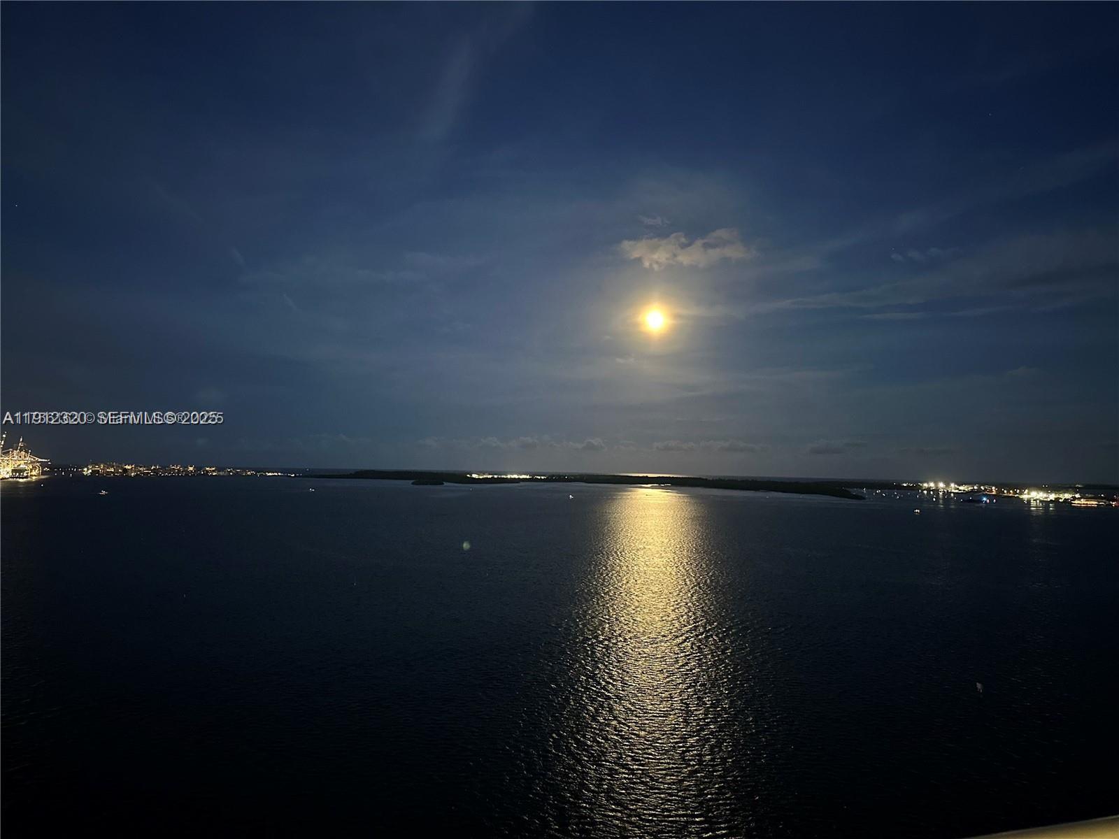 image Brickell Key One Condo12