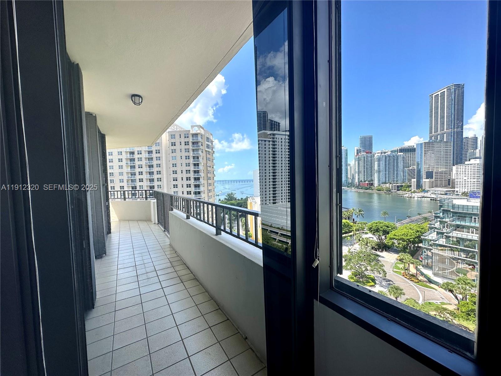 image Brickell Key One Condo33