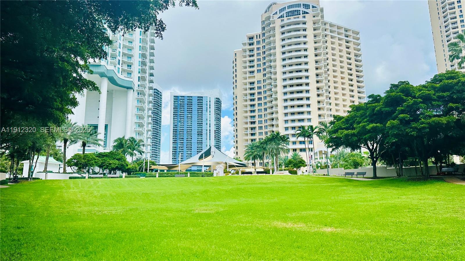 image Brickell Key One61