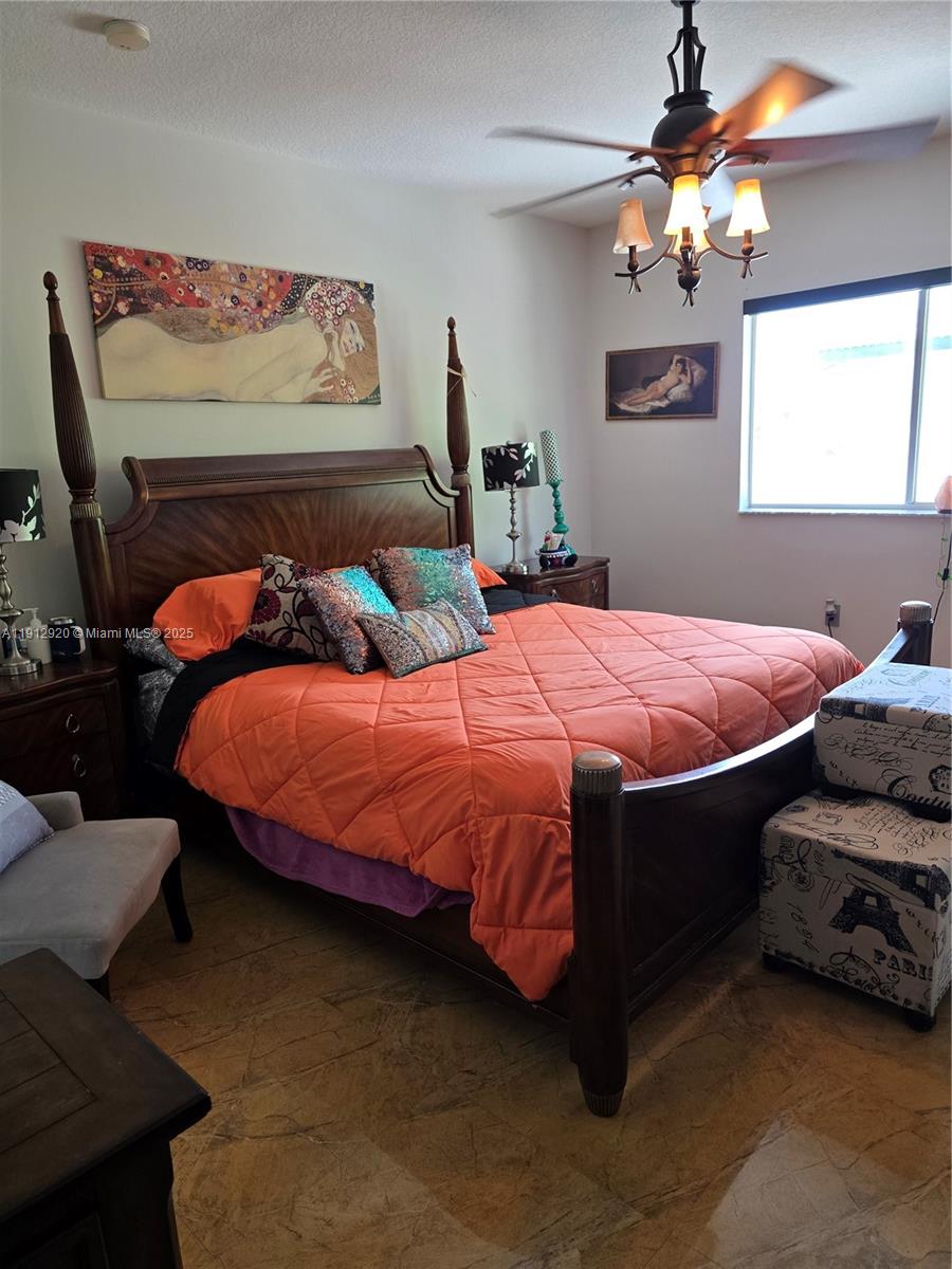 2066 SW 156th Ave Miami, FL 33185