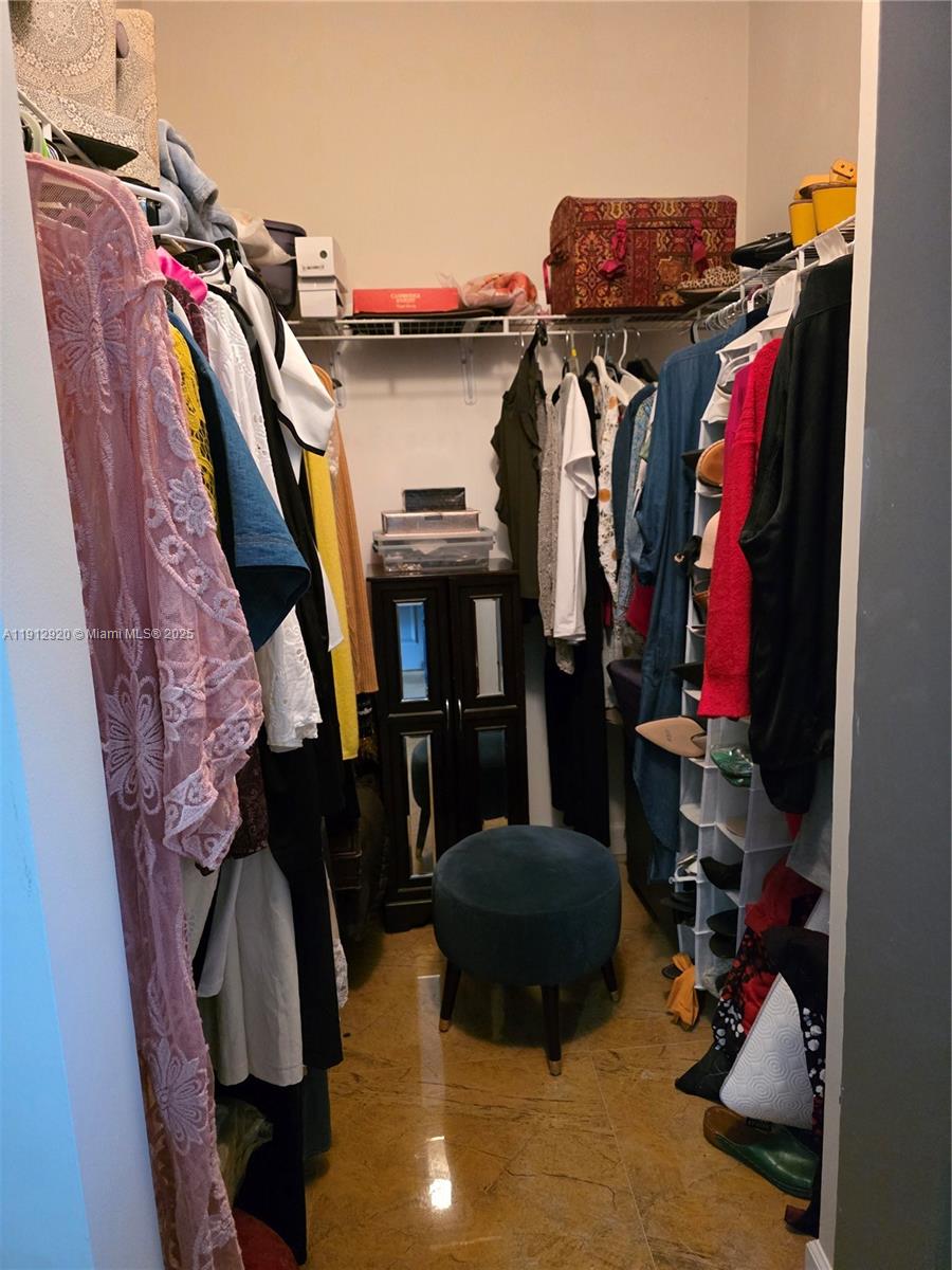 2066 SW 156th Ave Miami, FL 33185