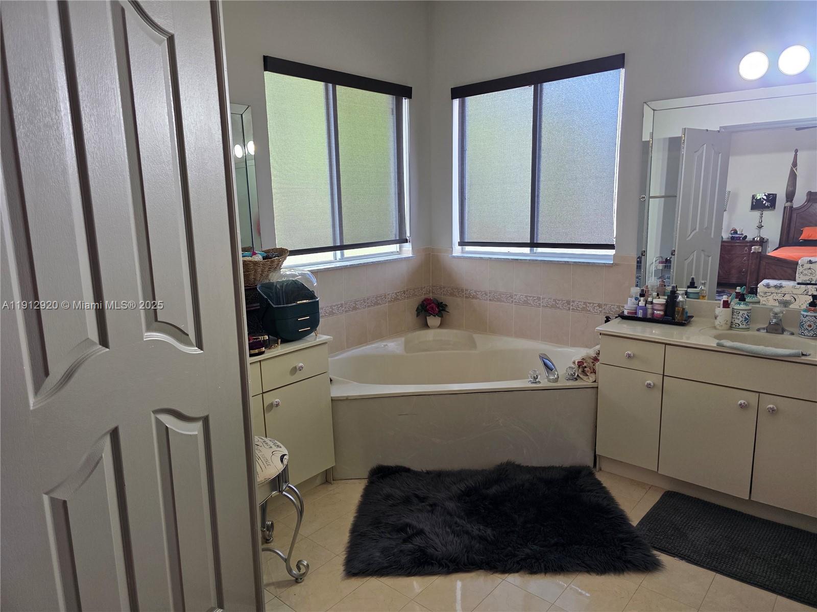 2066 SW 156th Ave Miami, FL 33185