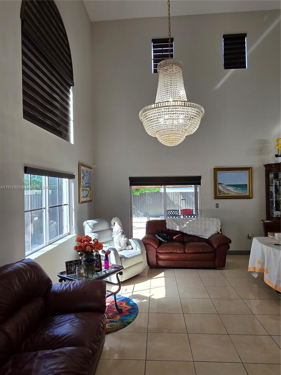 2066 SW 156th Ave Miami, FL 33185