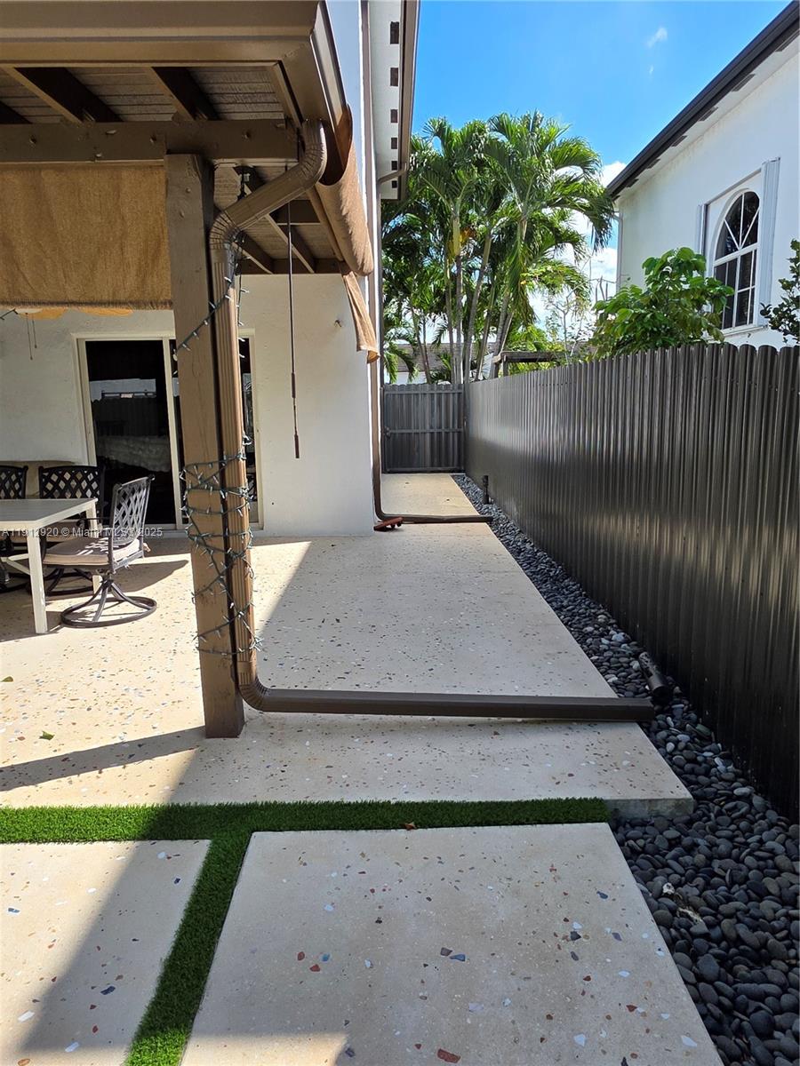 2066 SW 156th Ave Miami, FL 33185