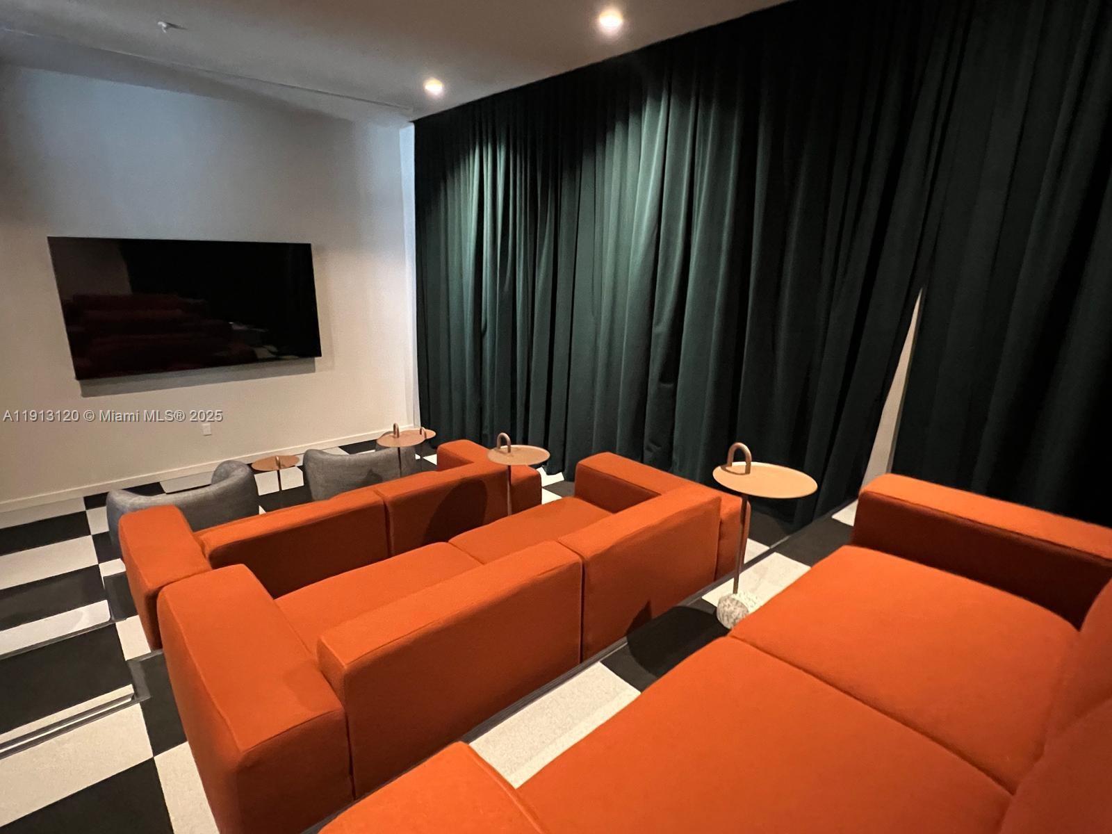 11 NE 6th St #1906 Miami, FL 33132