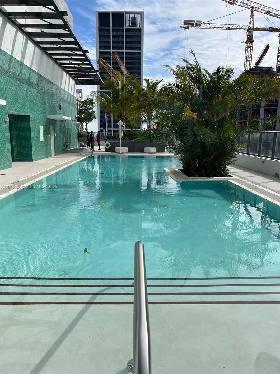 11 NE 6th St #1906 Miami, FL 33132