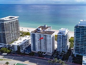 5825 Collins Ave #15A