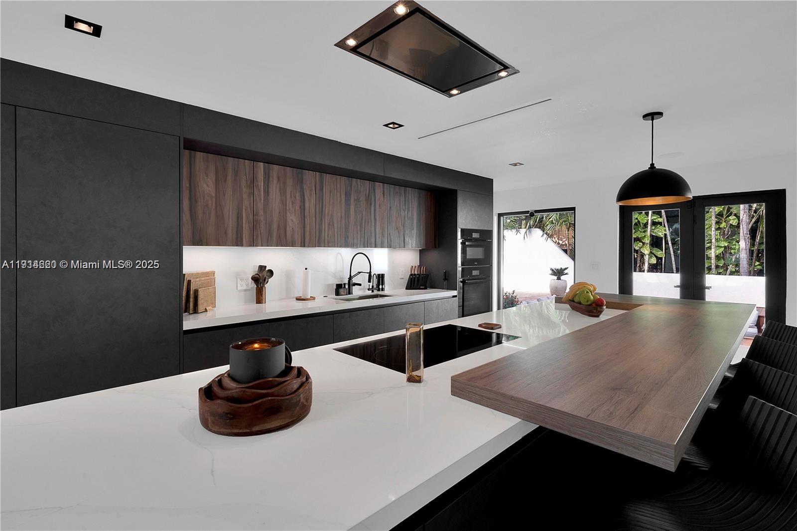 3760 S Douglas Rd Miami, FL 33133