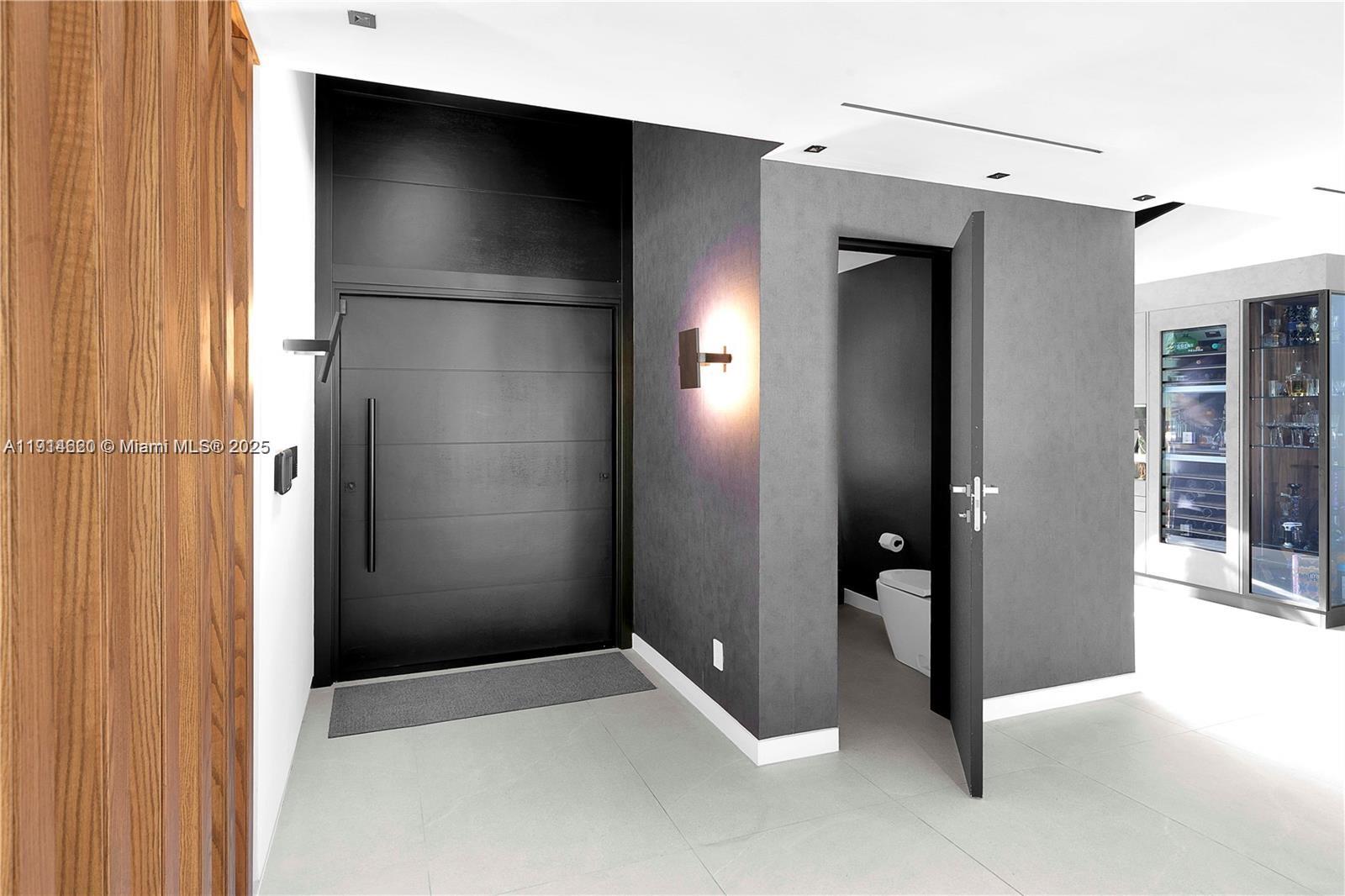 3760 S Douglas Rd Miami, FL 33133