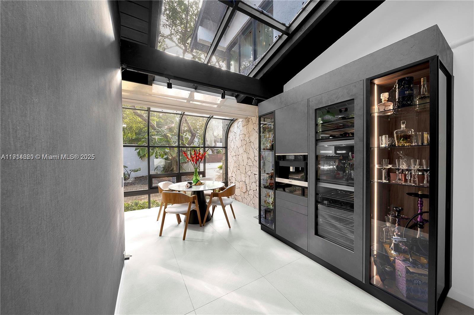 3760 S Douglas Rd Miami, FL 33133