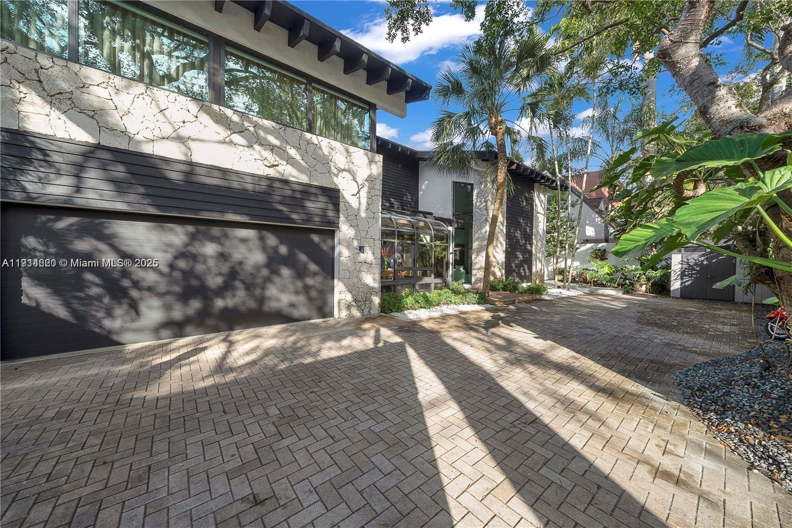 3760 S Douglas Rd Miami, FL 33133