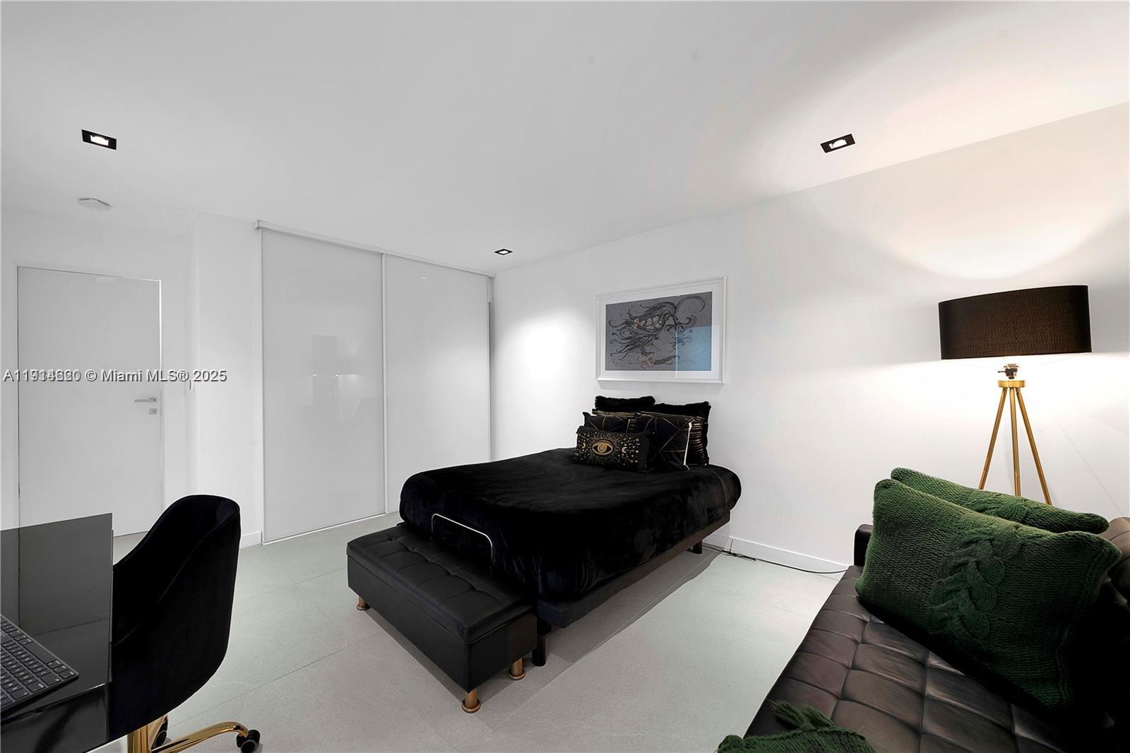 3760 S Douglas Rd Miami, FL 33133