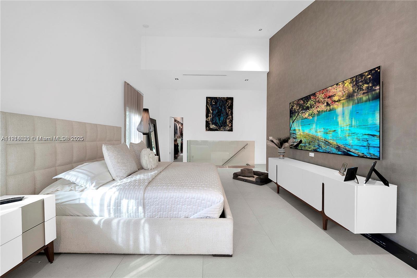 3760 S Douglas Rd Miami, FL 33133