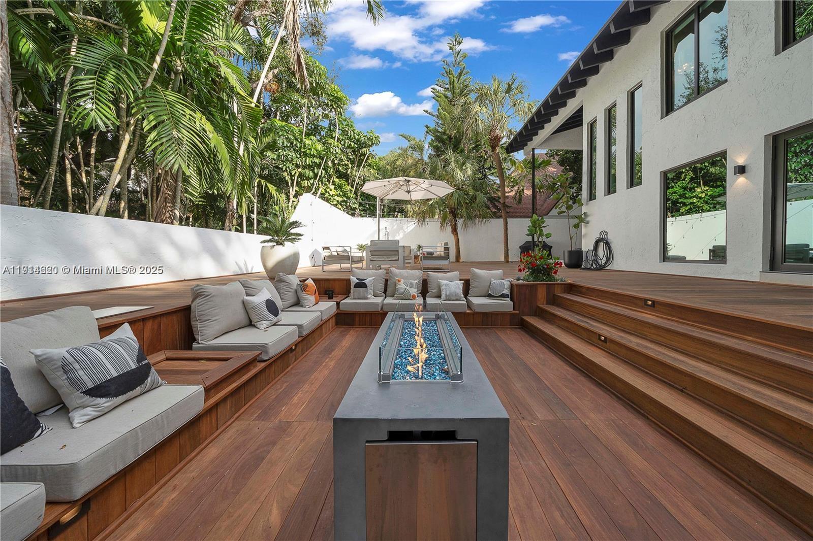 3760 S Douglas Rd Miami, FL 33133