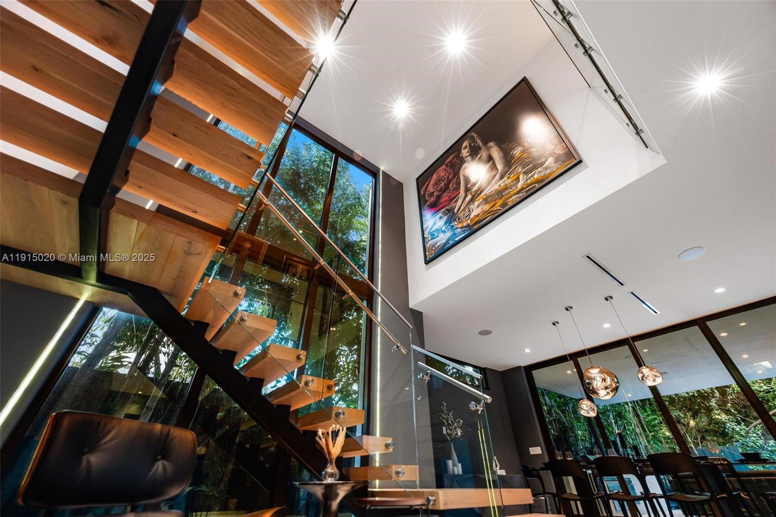 77 SW 18th Ter #N/A Miami, FL 33129