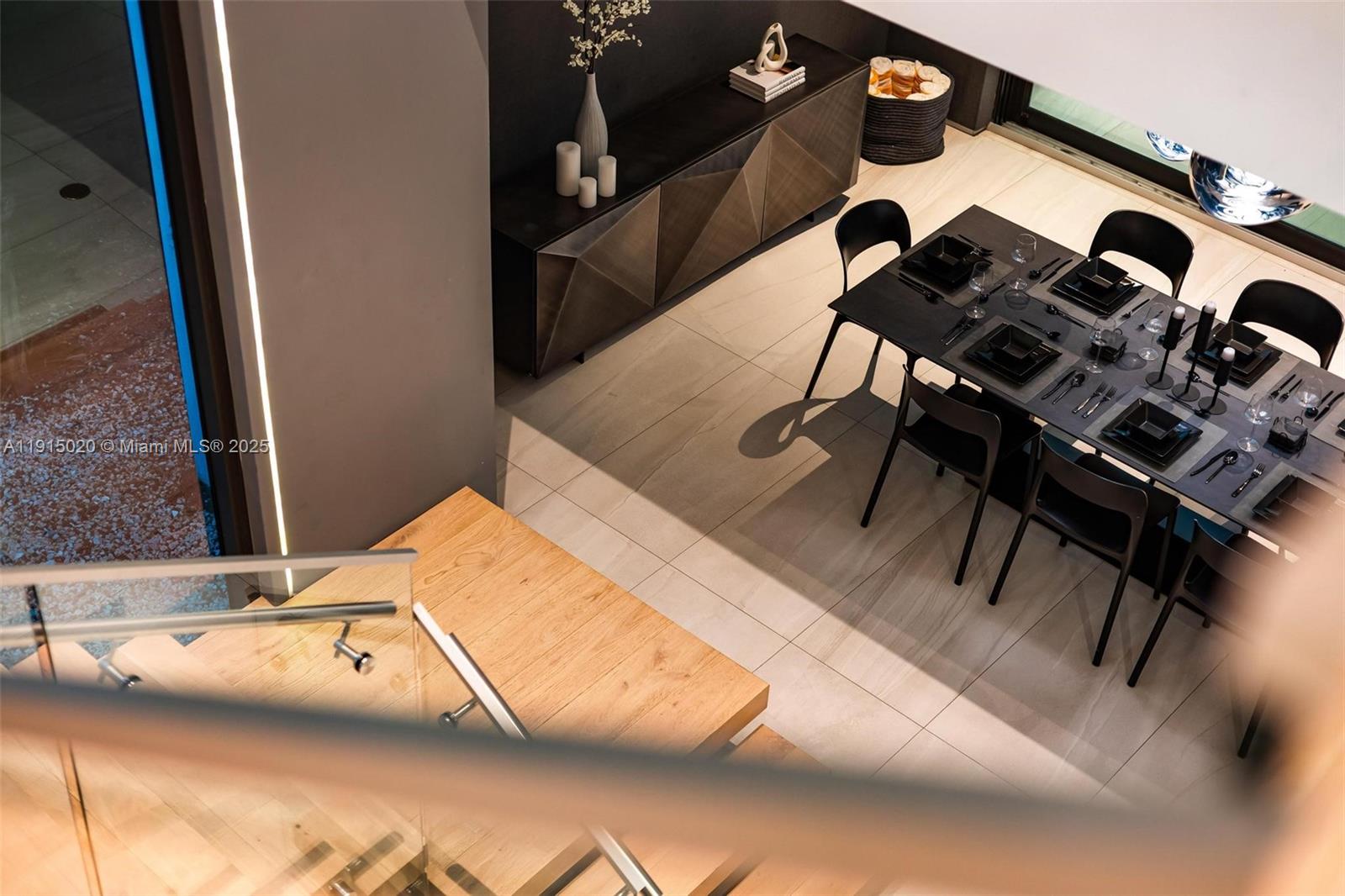 77 SW 18th Ter #N/A Miami, FL 33129