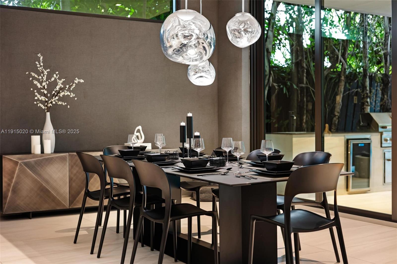 77 SW 18th Ter #N/A Miami, FL 33129