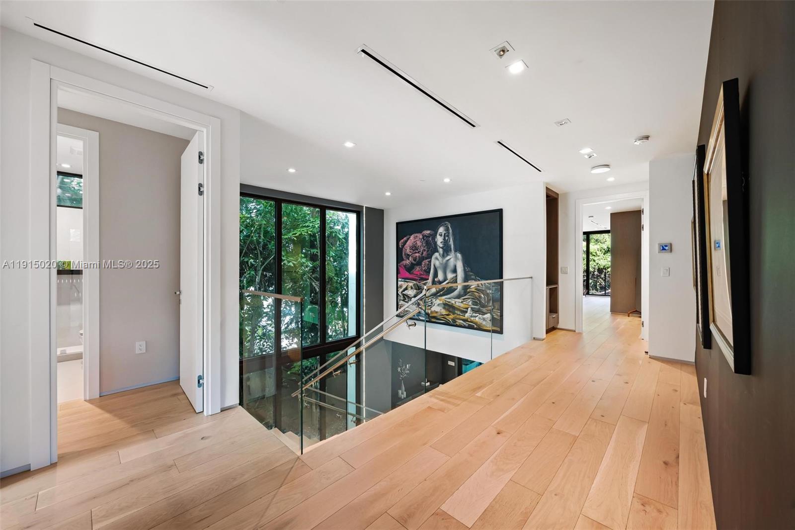 77 SW 18th Ter #N/A Miami, FL 33129