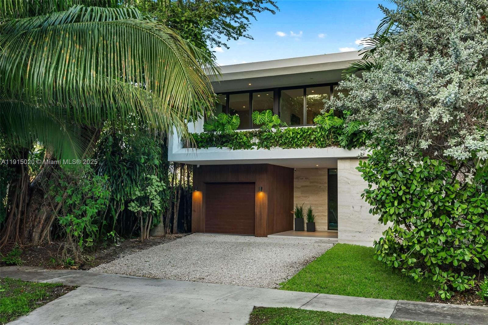 77 SW 18th Ter #N/A Miami, FL 33129