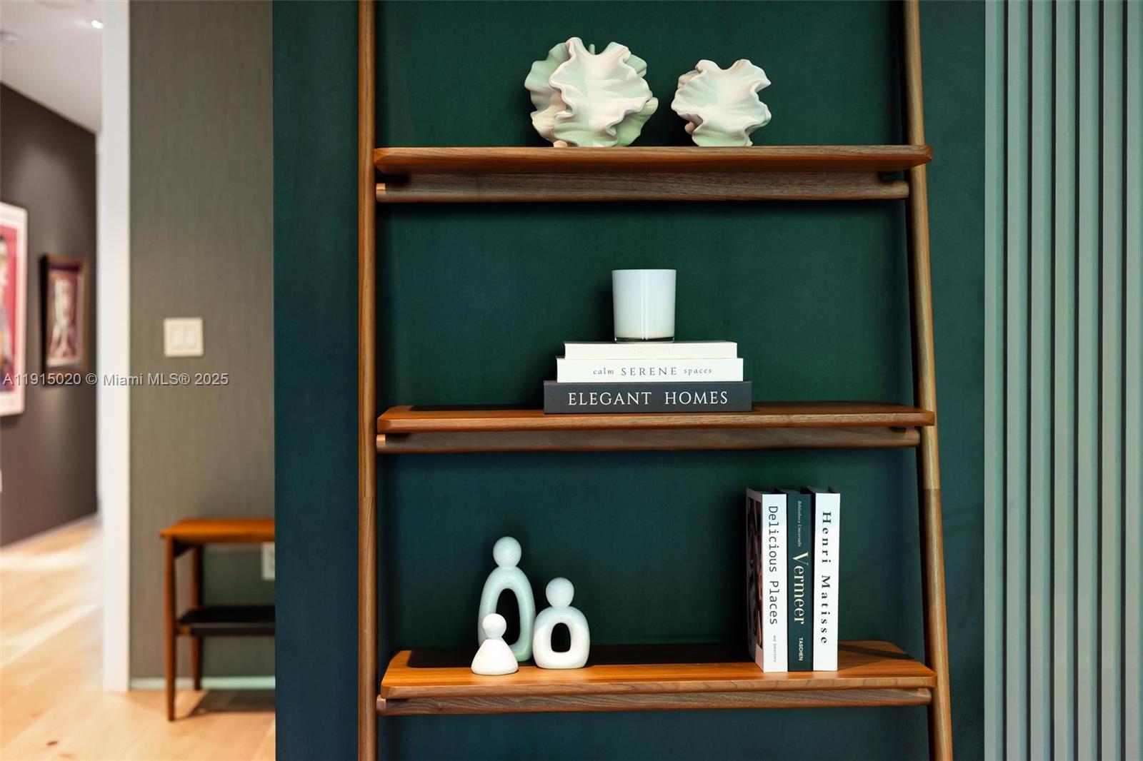 77 SW 18th Ter #N/A Miami, FL 33129