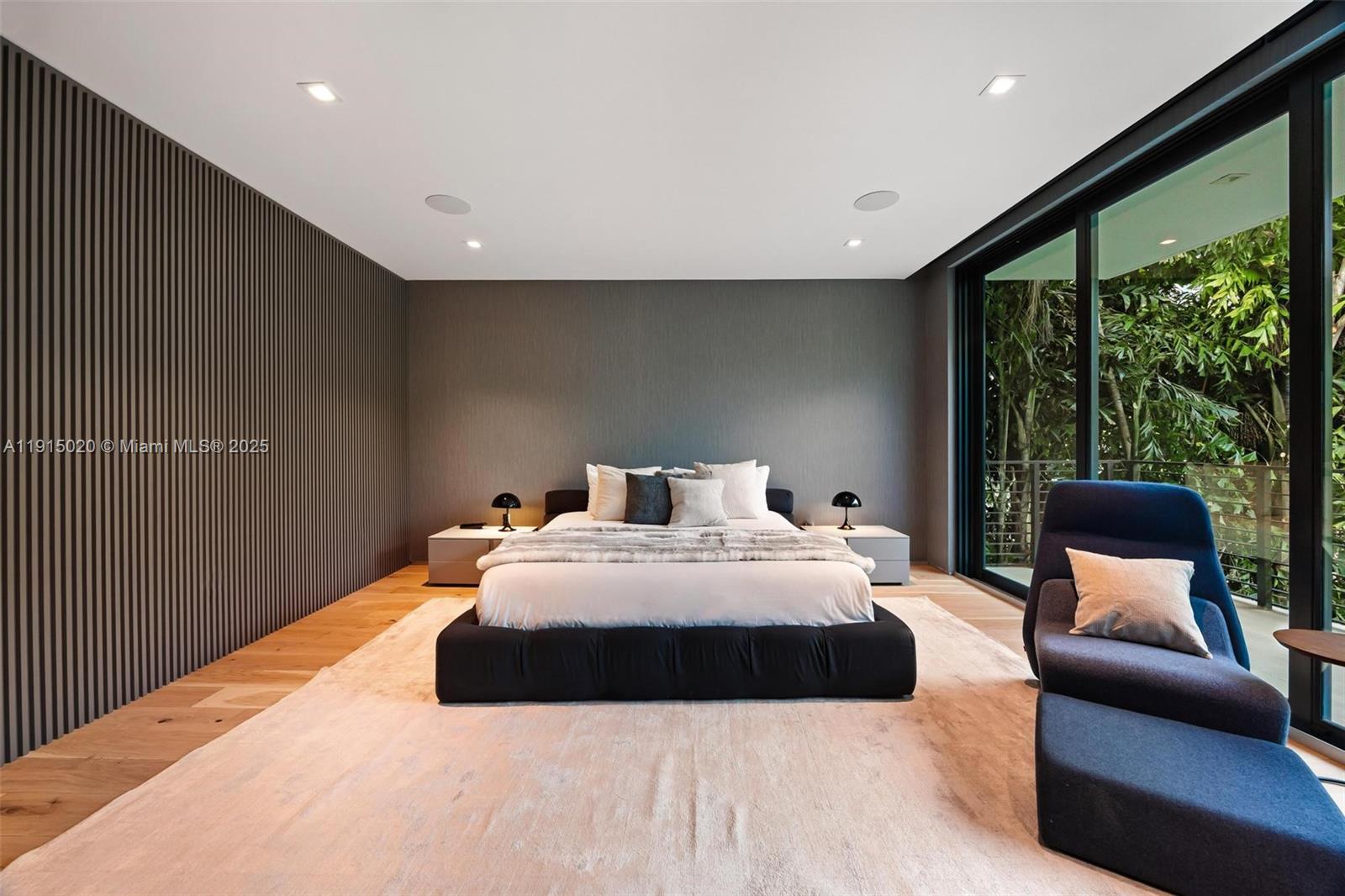 77 SW 18th Ter #N/A Miami, FL 33129