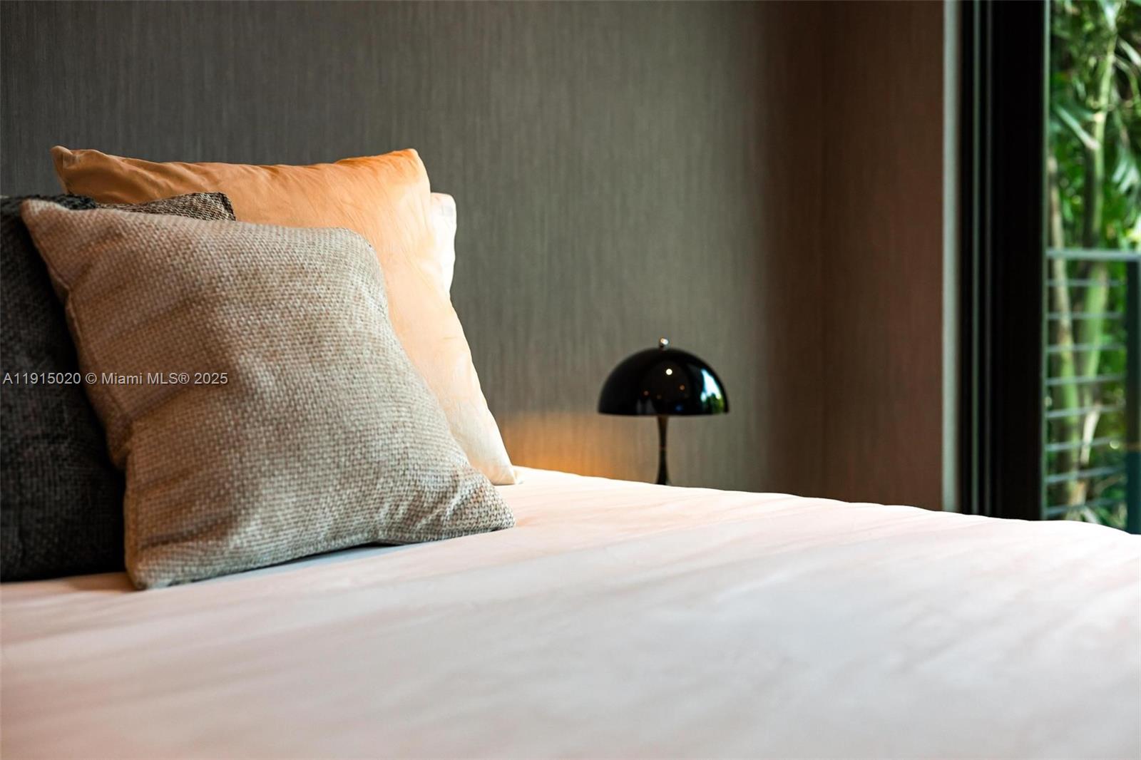 77 SW 18th Ter #N/A Miami, FL 33129