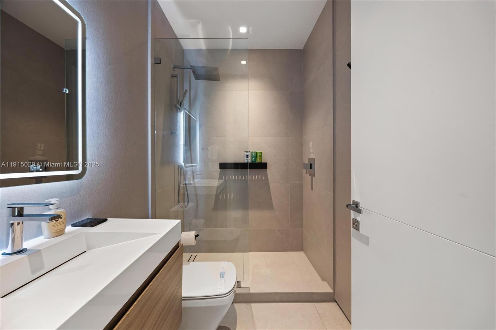 77 SW 18th Ter #N/A Miami, FL 33129