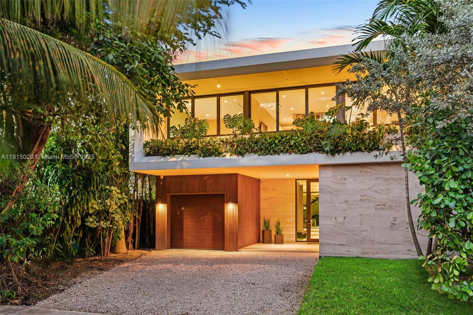 77 SW 18th Ter #N/A Miami, FL 33129