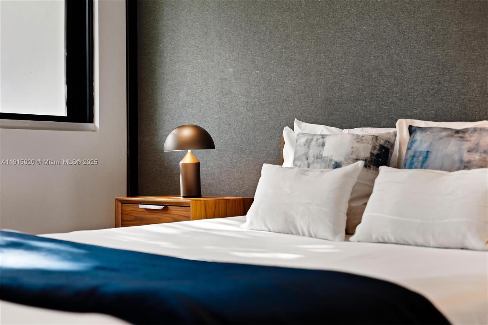 77 SW 18th Ter #N/A Miami, FL 33129