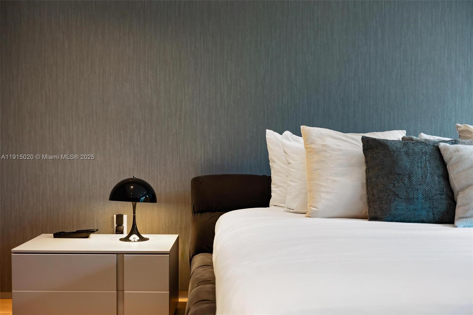 77 SW 18th Ter #N/A Miami, FL 33129