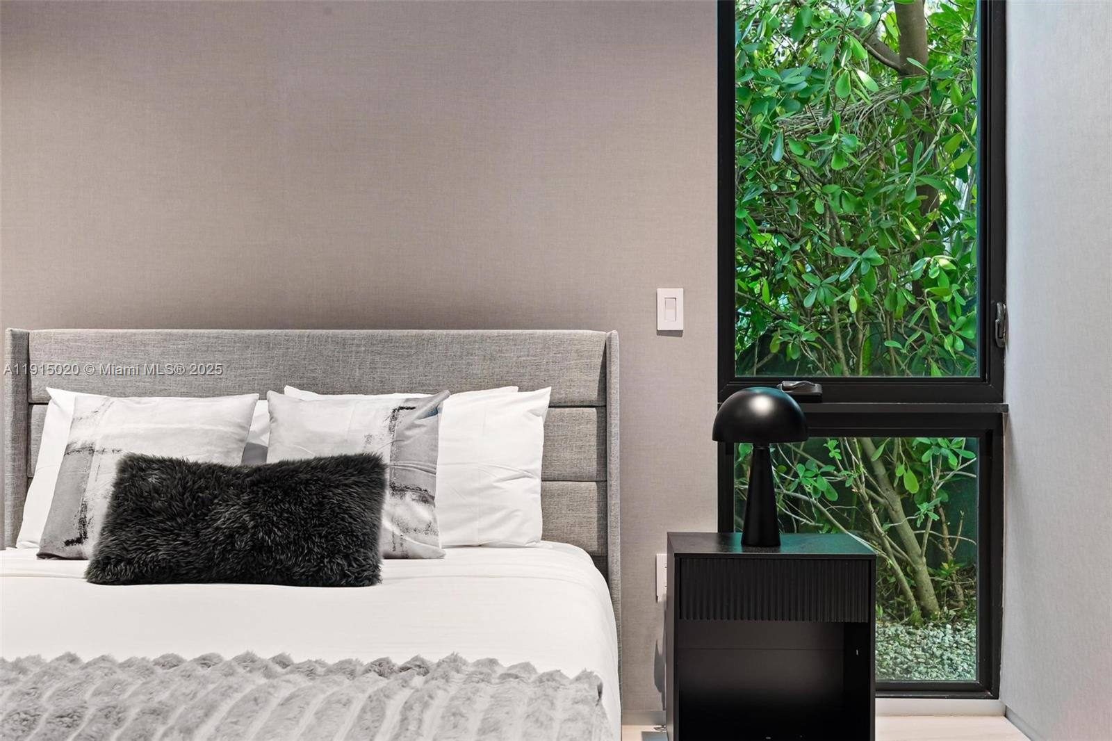 77 SW 18th Ter #N/A Miami, FL 33129