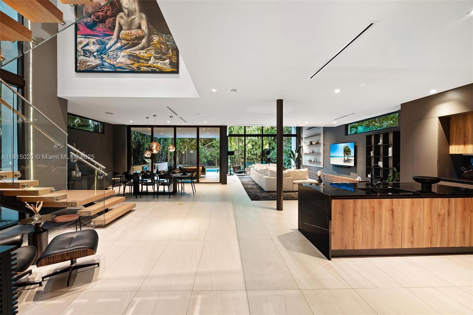 77 SW 18th Ter #N/A Miami, FL 33129