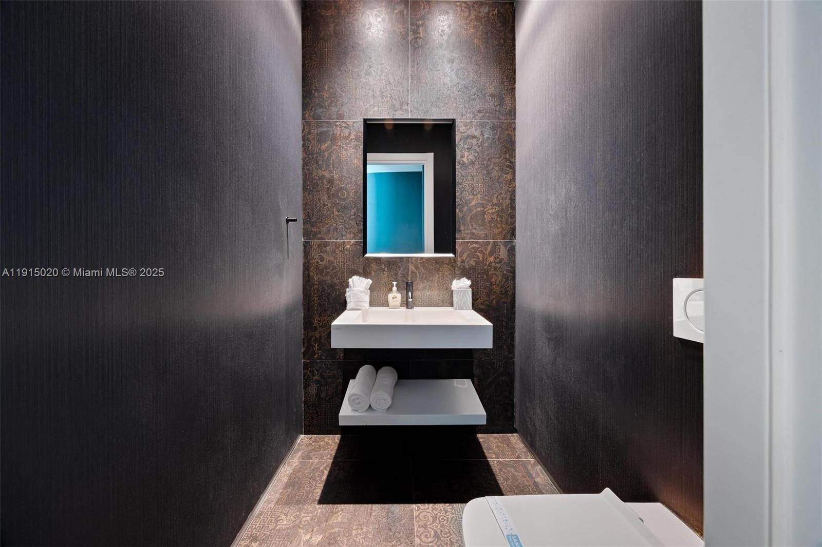 77 SW 18th Ter #N/A Miami, FL 33129